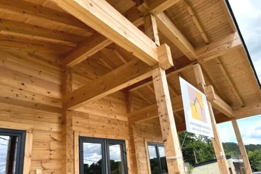 Maison en bois lamellé-collé clé en main en Belgique