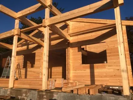 Maison en bois 2023